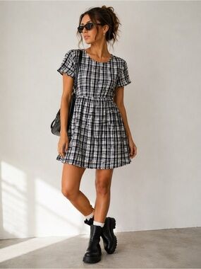 RVCA Plaid Open Back Mini Dress Black White Babydoll Medium NWT